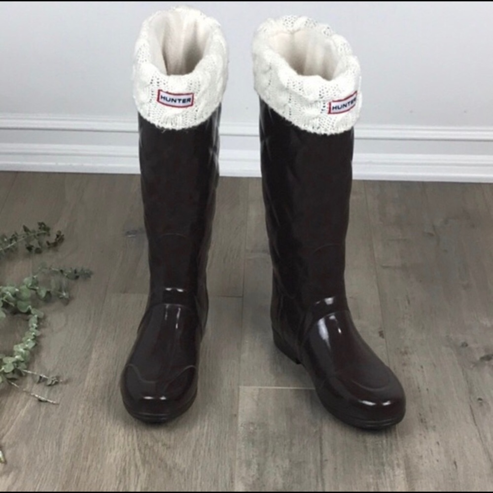 Hunter Brown Quilted Pattern Rain Boots & Socks